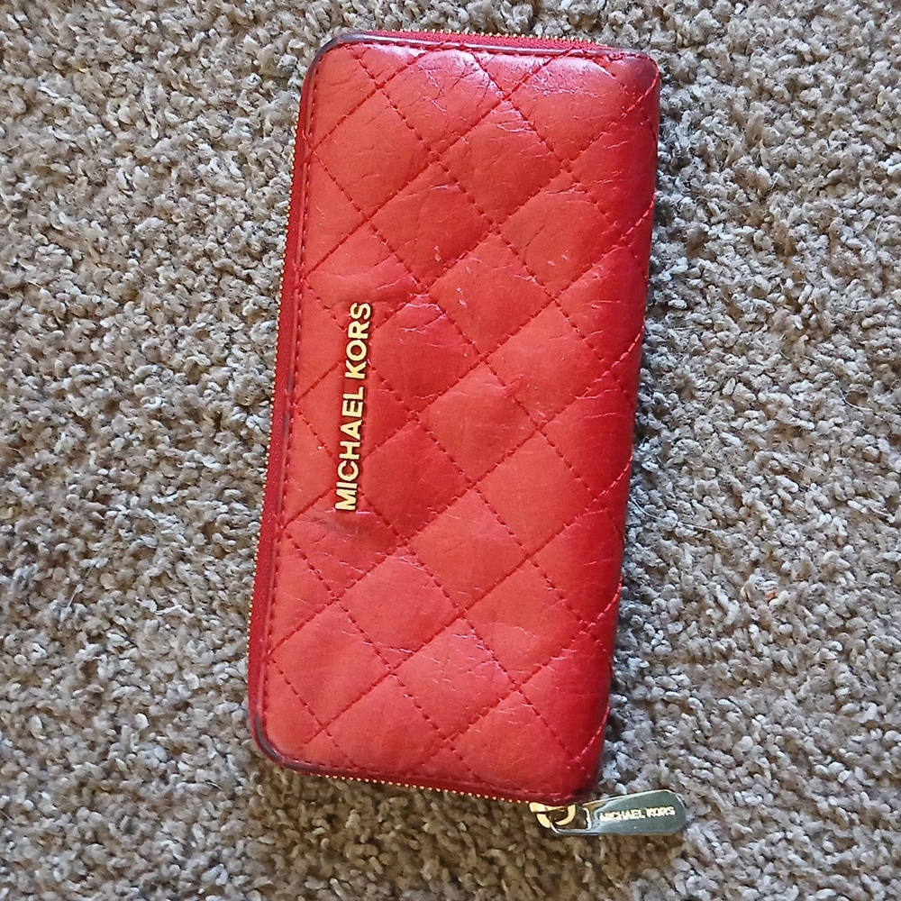Micheal Kors quilted red zip wallet